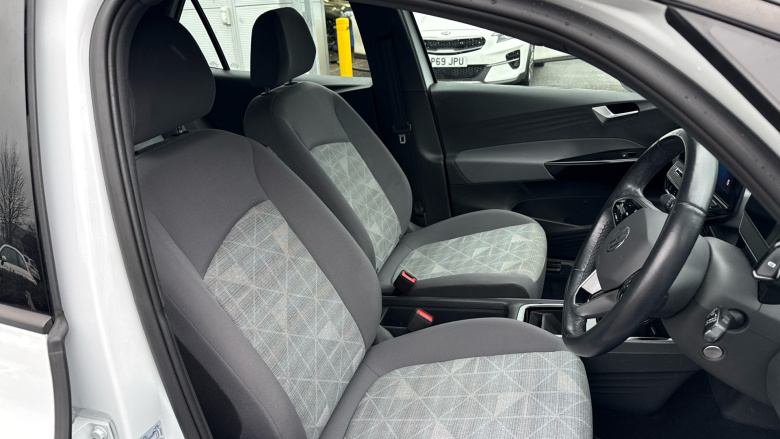 Volkswagen ID.3 150kW Life Pro Performance 58kWh 5dr Auto Electric Hatchback